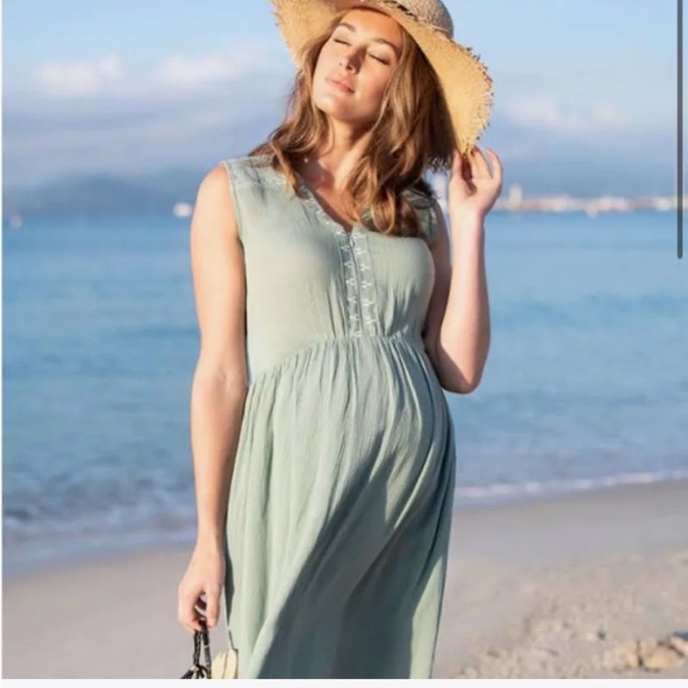 Seraphim’s Sage Green Maternity and Nursing Dress Size 4